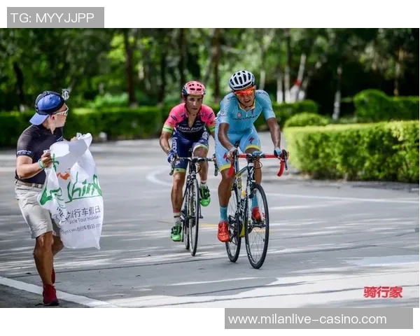 老虎竞技与阿独立的巅峰对决谁能在赛场上笑到最后